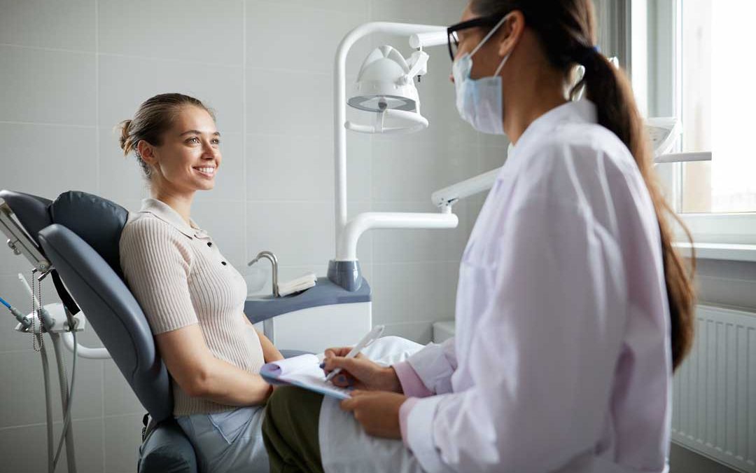 Zahnimplantate – Was ist besser: Brücke oder Implantat?